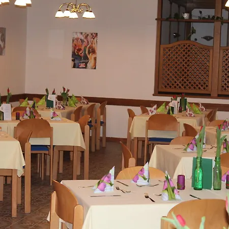 Eduard-heinrich-haus, Hostel